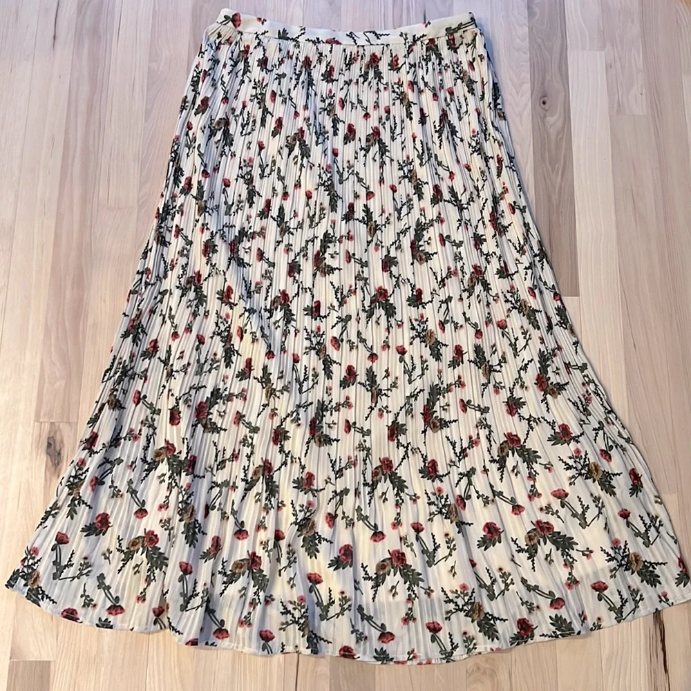 bohme Cream Pleated Midi Skirt with Red Floral Print